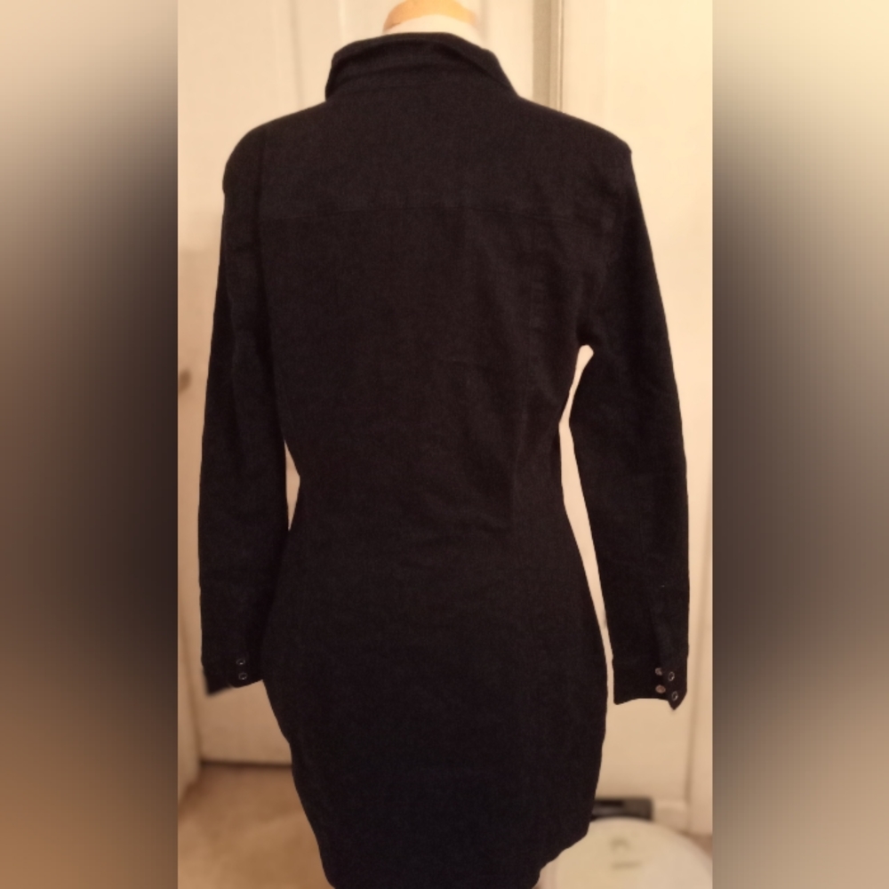Dress - Picture 5 of 7